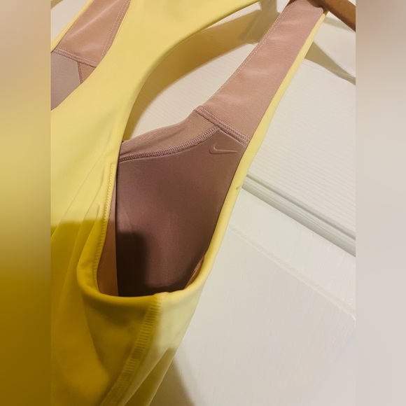 Nike Swim Tank Top w/ Built In Padding | Women’s Size M | Like New - Picture 3 of 3